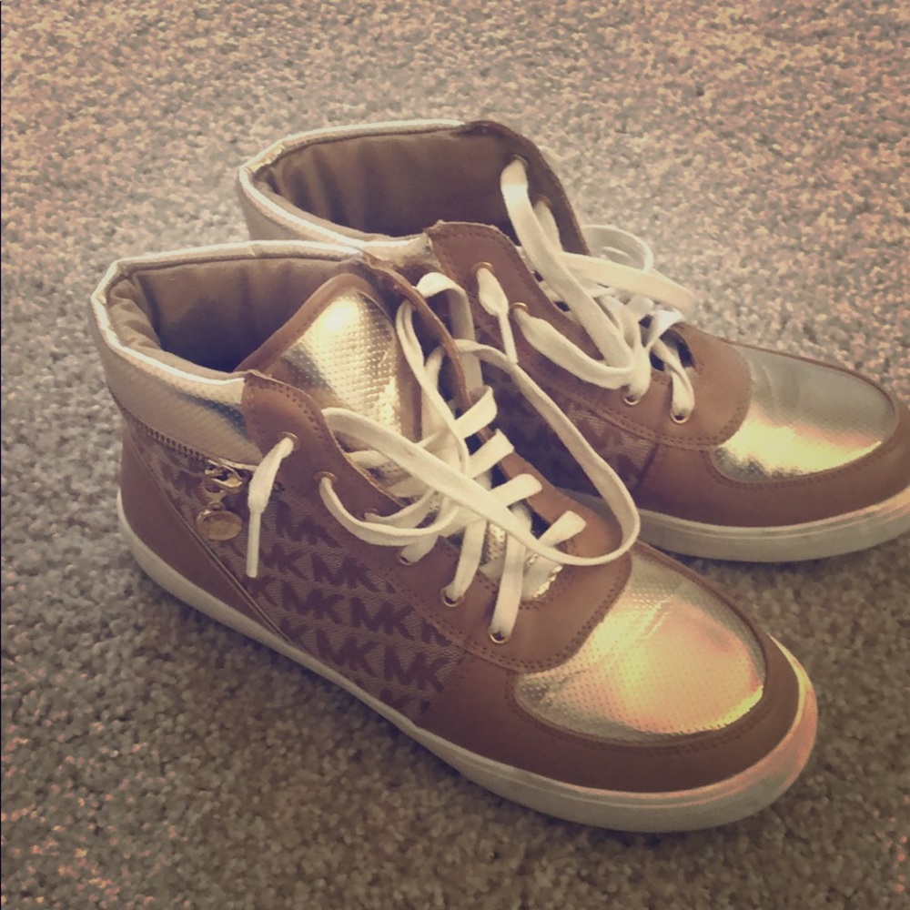 MK shoes